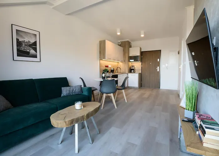 Apartament Oliwka Z Prywatnym Miejscem Postojowym
